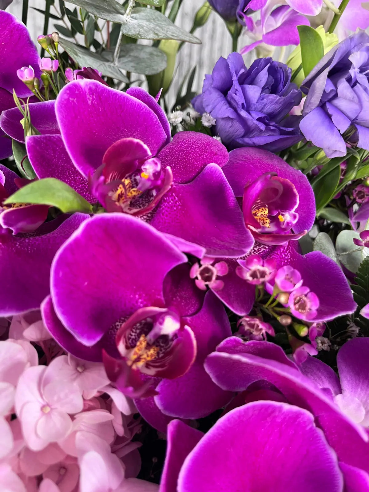 Canasta Hortensias y Orquídeas Lila · foto 2