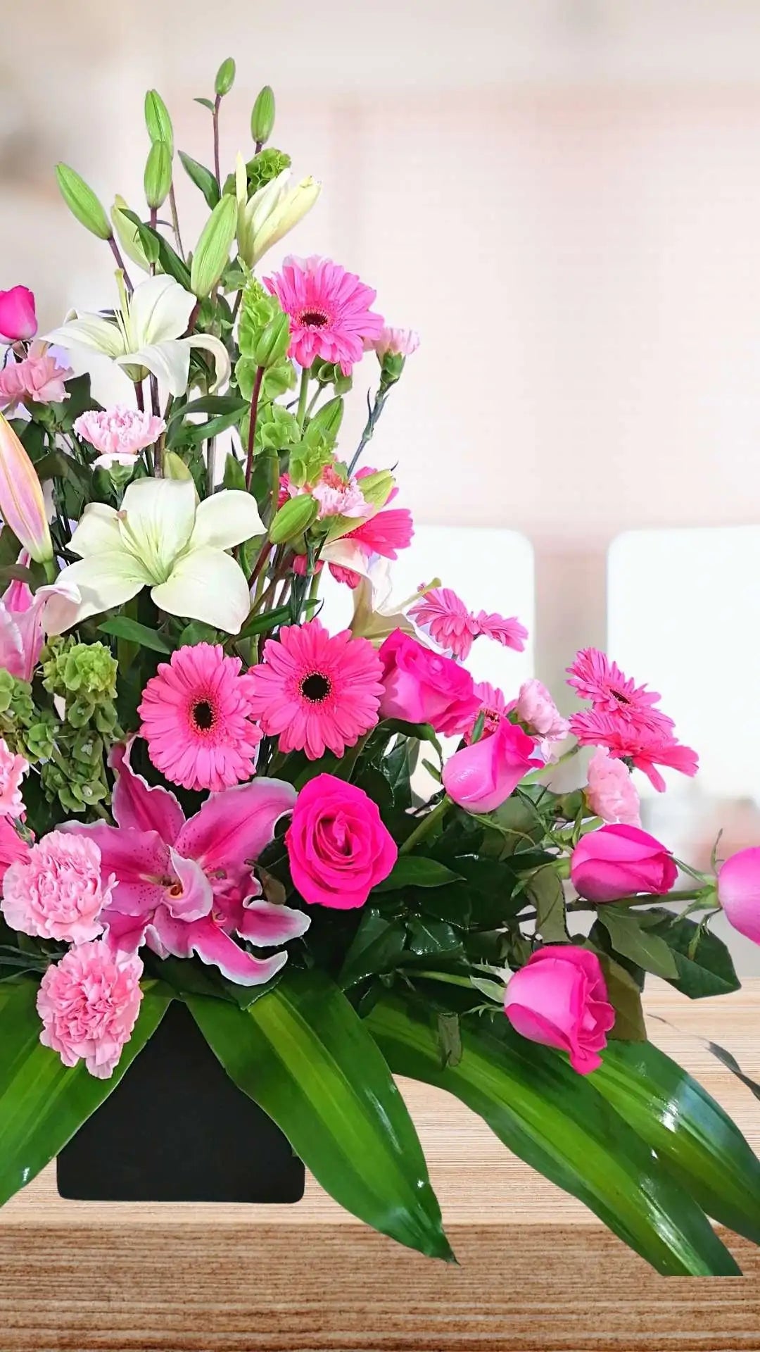 Arreglo Gerberas, Rosas y Lilies · foto 1