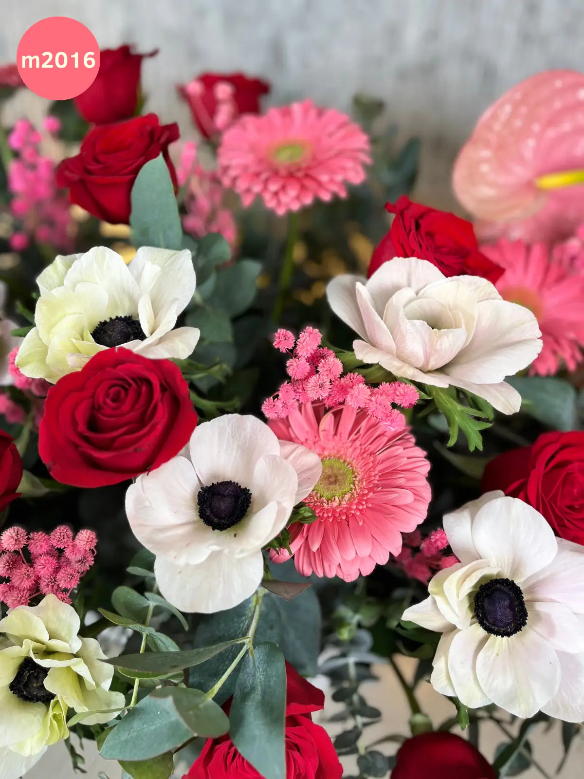 Arreglo Anémonas Dulce Jardín 24 Rosas · foto 3