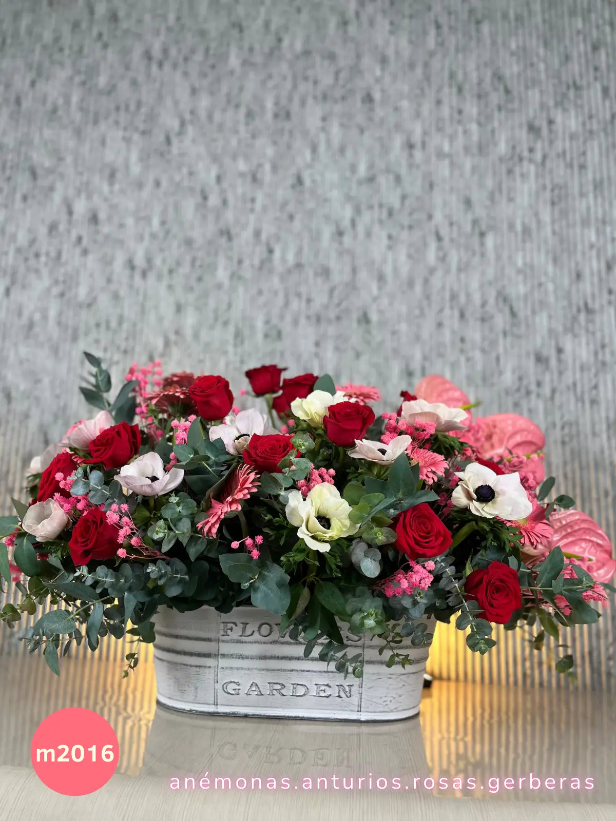 Arreglo Anémonas Dulce Jardín 24 Rosas · foto 5