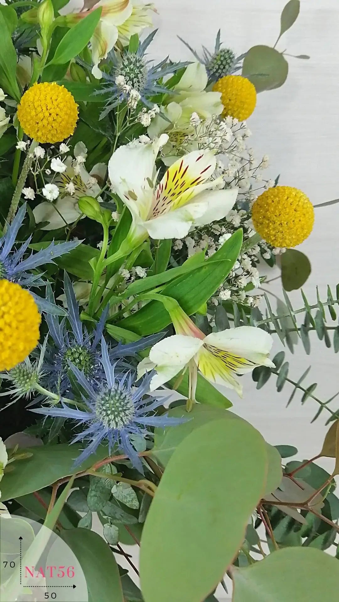 Arreglo Alstroemerias y Craspedias en Florero · foto 2